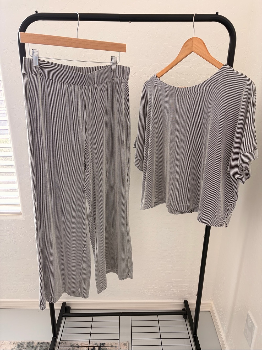 Adrianna Papell Gray Ribbed Lounge Top & Wide-Leg Pants Set